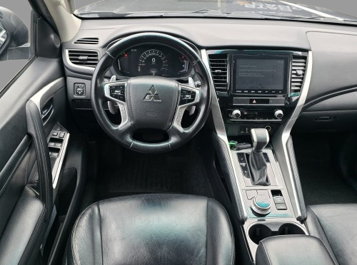 MITSUBISHI MONTERO SPORT 2023