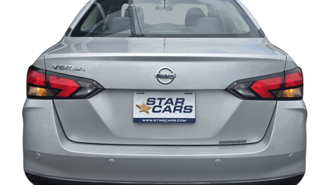 NISSAN VERSA 2023